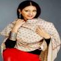 Kashmiri Shawls fashion is back again Women are showing great interest in kashmiri shawls