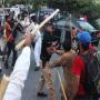 Clashes between police and public movement in Model Town LAHORE